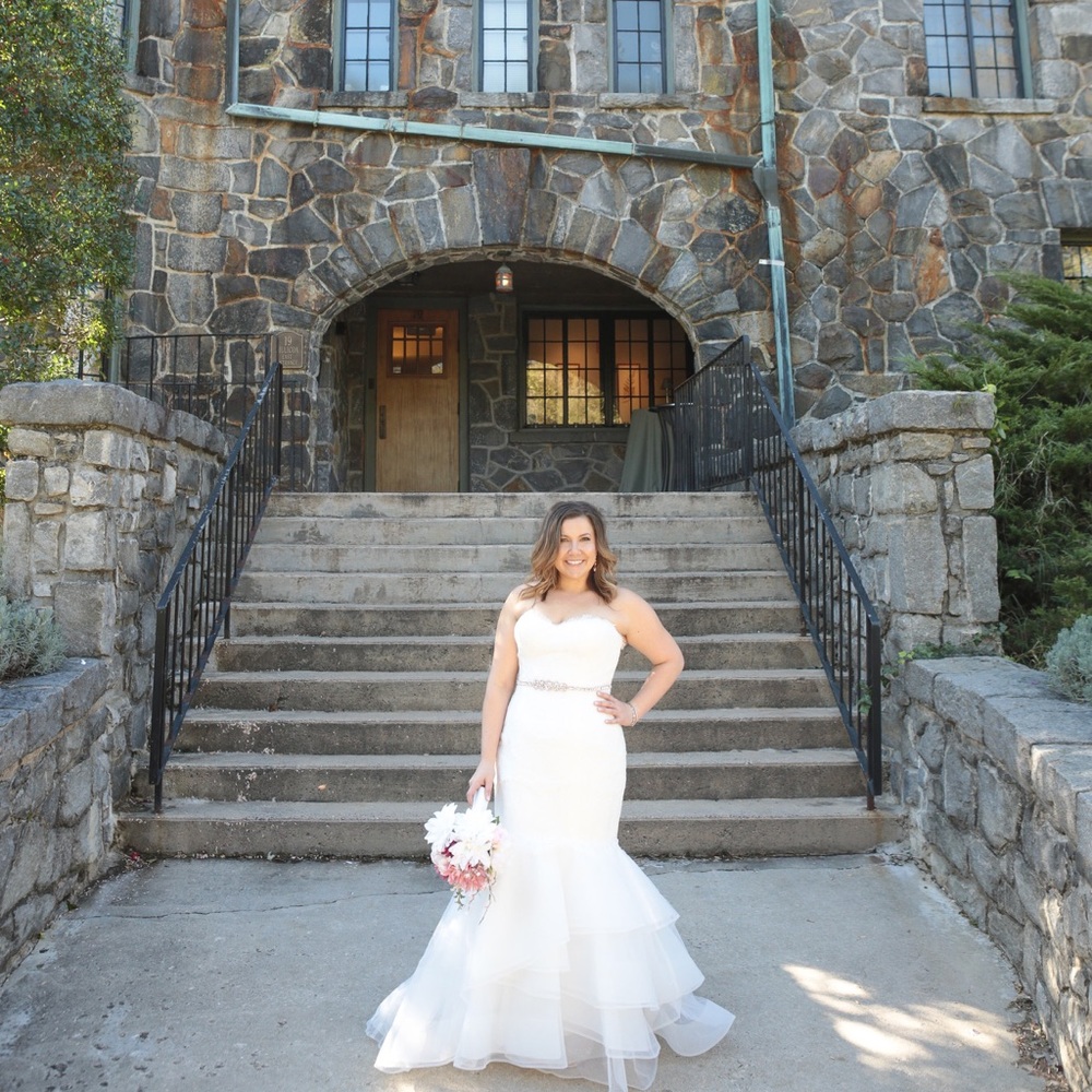 Lis Simon wedding gown